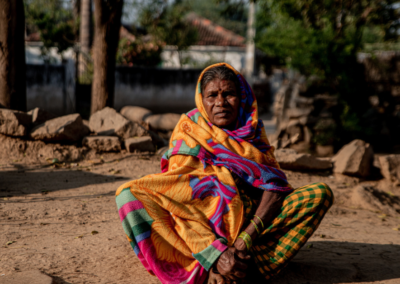 donna indiana fotografata durante l'ultimo viaggio di monitoraggio in India